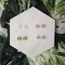 Load image into Gallery viewer, Orchid Studs