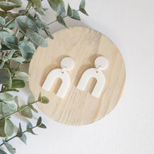 Load image into Gallery viewer, Elizabeth Dangles