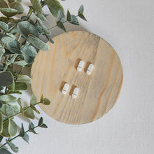 Load image into Gallery viewer, Lilian Studs