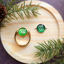 Load image into Gallery viewer, Green Ornament CONQUERing Element
