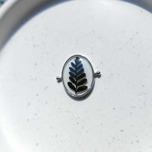 Load image into Gallery viewer, Black Glade Fern in Silver Oval
