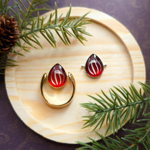 Load image into Gallery viewer, Red Ornament AquaPoint CONQUERing Element
