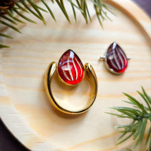 Load image into Gallery viewer, Red Ornament AquaPoint CONQUERing Element
